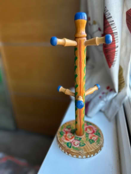 Photo of free Wooden mug tree (Raynes Park SW20) #1