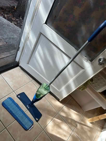 Photo of free Mop (Shoreline West Mountain View) #1