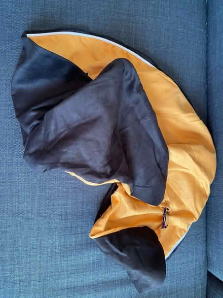 Photo of free Crafting/gaming support cushion (Shaw RG14) #4