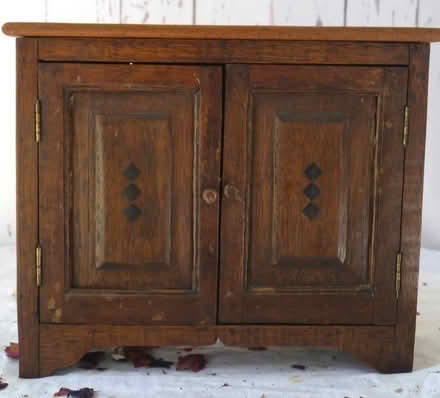 Photo of 2 door cupboard. (Silverhill TN37) #3