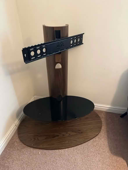 Photo of free TV unit (Gem street L5) #3