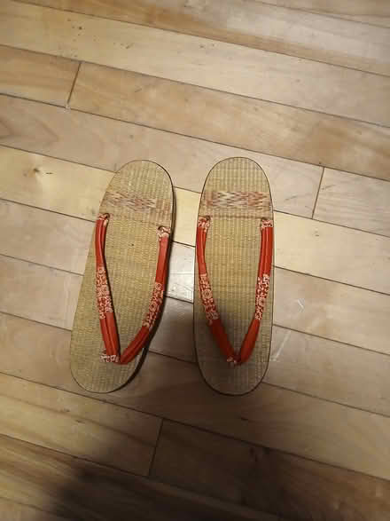 Photo of free Child's Japanese Zori sandals (Yonge and Sheppard) #1