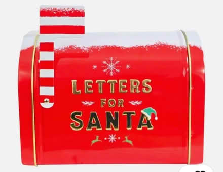 Photo of free Christmas biscuit tin (Fetcham) #2
