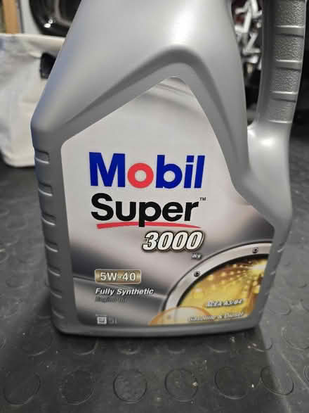 Photo of free 1.5L 5w40 oil (EN5) #1