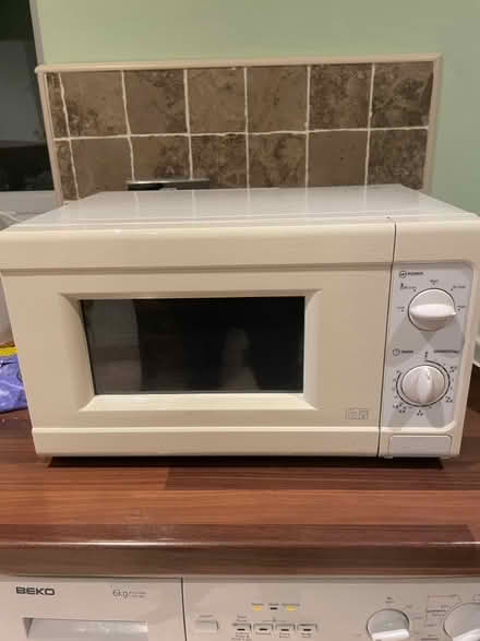 Photo of free Microwave 700w (Fulwell) #1