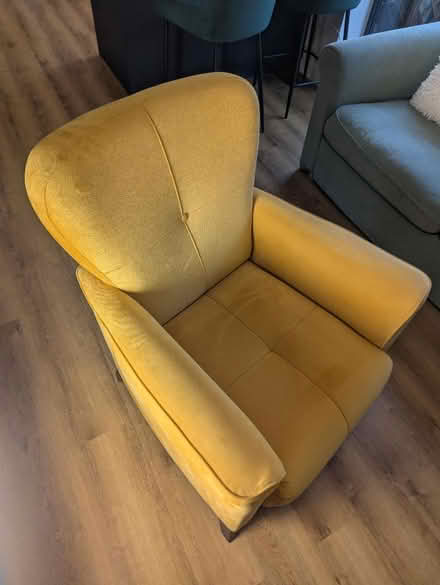 Photo of free Bellona armchair (N1 0BN) #3
