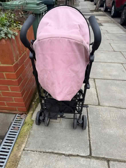 Photo of free Pram in pink (TW9) #3