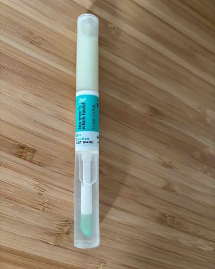 Photo of free Tea tree and witch hazel spot wand (Ware SG12) #1