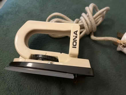 Photo of free Old travel iron, not tested (Bexhill on sea TN39) #2