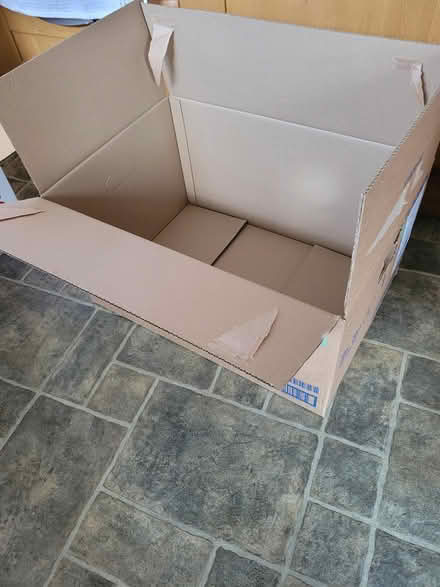 Photo of free very strong boxes (Highcliffe) #2