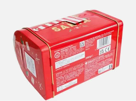 Photo of free Christmas biscuit tin (Fetcham) #3