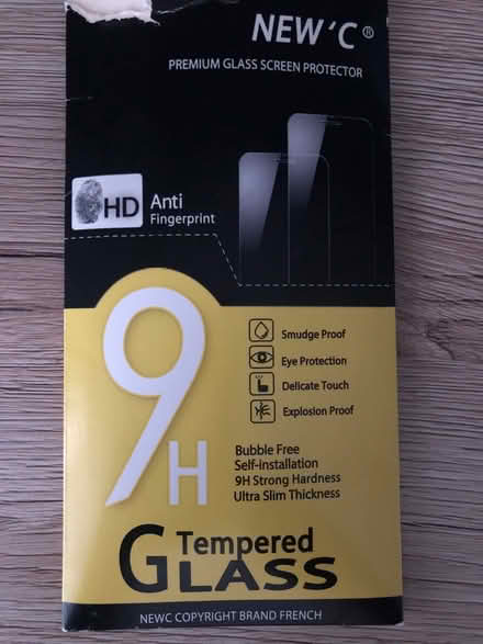 Photo of free iPhone SE screen protector (Etwall) #1