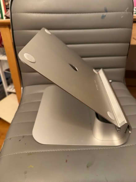 Photo of free Laptop stand by rain design (Alameda) #1