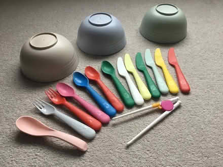 Photo of free Plastic cutlery and 3 bowls (Millhouses S7) #1