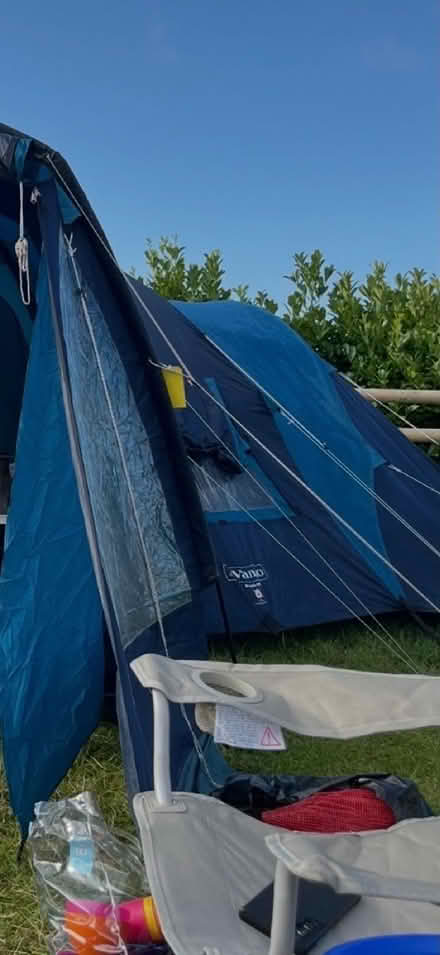 Photo of free Large tent (Manor castle, S2) #3