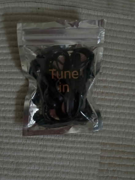 Photo of free Earphones (Kilburn NW6) #1