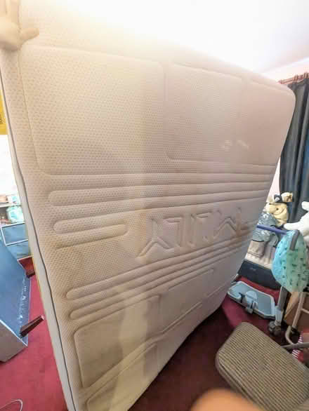 Photo of free MLily Premier Deluxe 1000 King Matt (B33 Gossey Lane) #1