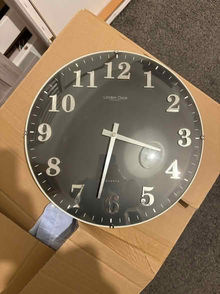 Photo of free Wall clock (G33 4TH) #1