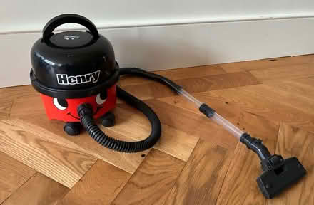Photo of free Kids Henry hoover toy (N10 near Colney Hatch Lane) #2
