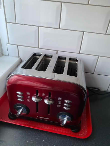 Photo of free 4 slice toaster (vange, basildon) #1