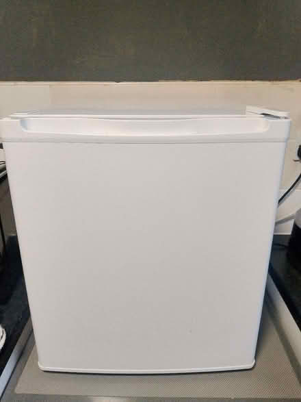 Photo of Mini freezer (Fy76sf) #1