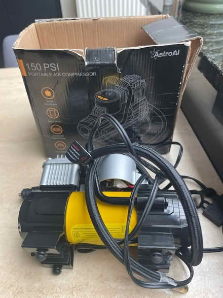 Photo of free Portable Air Compressor/NOT working (Heswall CH60) #1