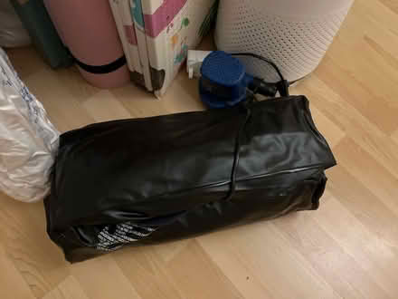 Photo of free Air mattress with pump (SE1) #1