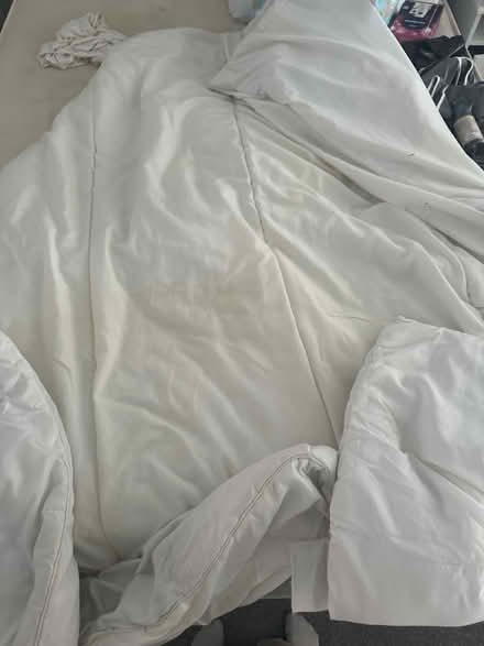 Photo of free Double duvet slumberdown (Carshalton SM5) #1