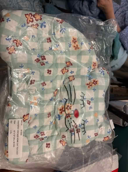 Photo of free Cat tea cosy brand new - Brighton (Brighton BN2) #1