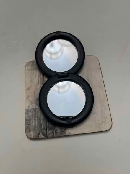 Photo of free small foldable mirrors (Golden Triangle) #2
