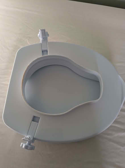 Photo of free Raised toilet seat, CareCo (France Lynch GL6) #4