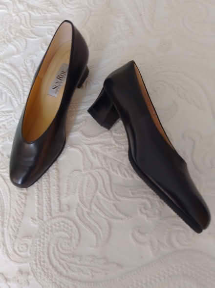 Photo of free NEW Soft Black Court Shoes Size 4 (Bexhill TN39) #1