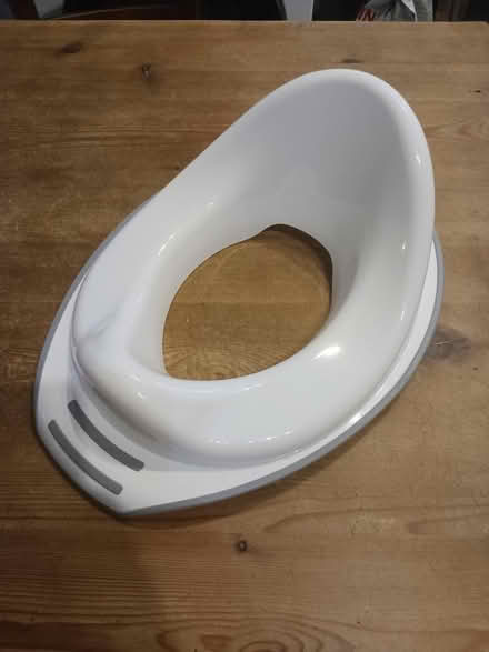 Photo of free Toilet trainer for toddlers (Harringay, N4) #1
