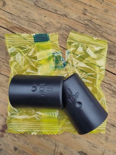 Photo of Plastic locking pole clips for chrome shelving unit (St Martins SY10) #1