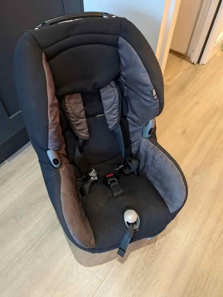Photo of free Maxi Cosi Toddler Car Seat (AL3) #1