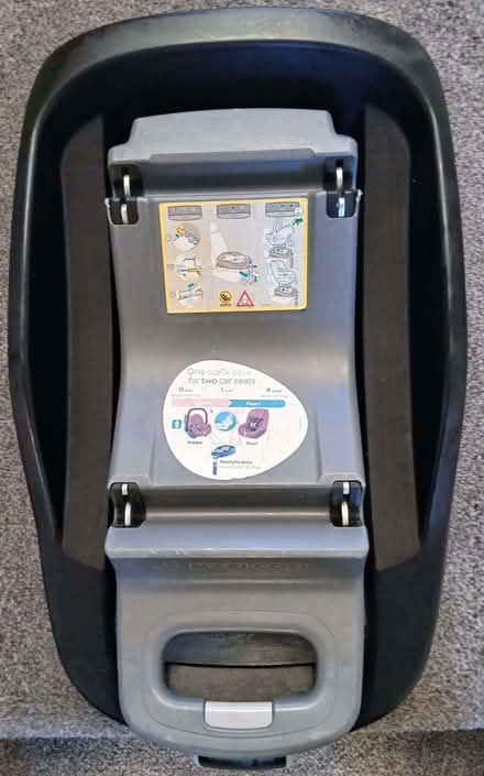 Photo of free Isofix Base Maxi-Cosi Family Fix (Tyseley B11) #1