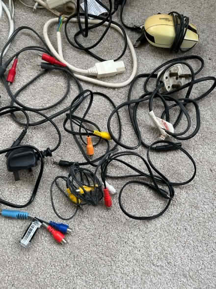 Photo of free Various wires & connecters (Manchester M20) #2