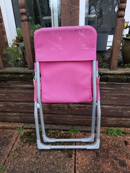 Photo of free Children's Deck Chair (Welwyn Village, AL6) #2