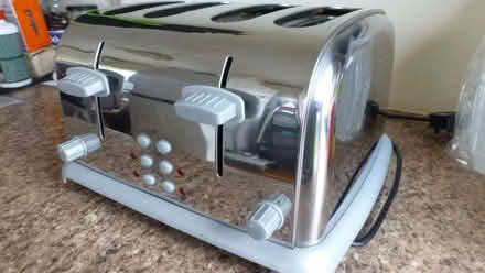 Photo of free 4 slice toaster (Fakenham NR21) #2