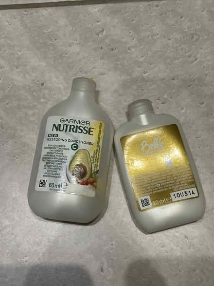 Photo of free post dye conditioners (SK1, central stockport) #1