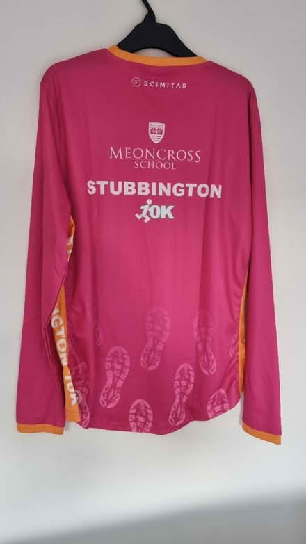 Photo of free Stubbington 10K running top (Locksheath SO31) #2