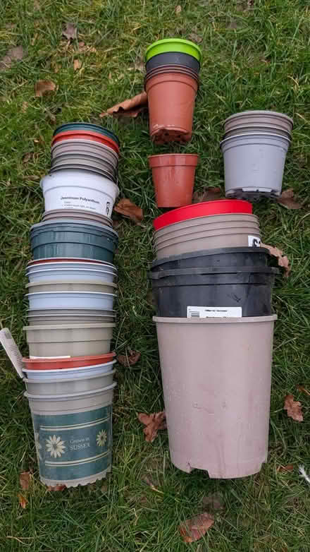 Photo of free Various sizes of flower pots (Southwater) #2