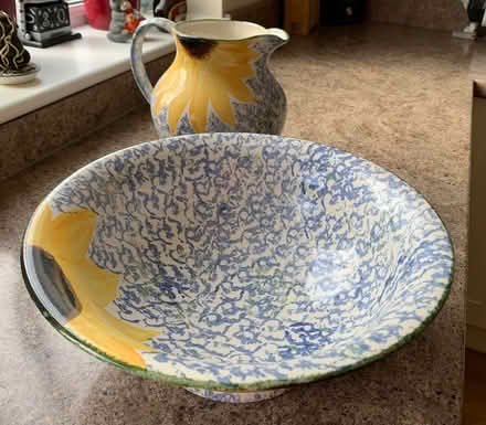 Photo of free Poole Pottery jug & bowl (RG14) #3