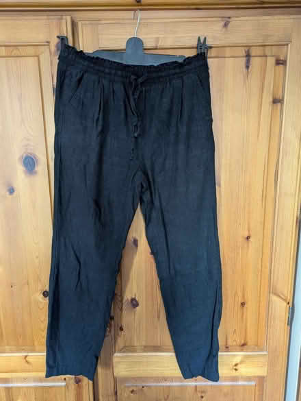 Photo of free Black linen trousers size 6R NEXT (Bedford) #1