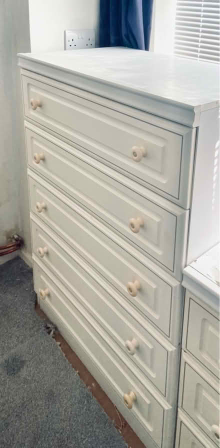 Photo of free five-drawer chest (Aldwick PO21 3**) #2