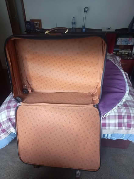 Photo of free Large Suitcase (Coolock, Dublin 5.) #2