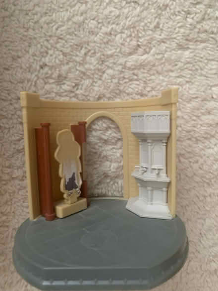 Photo of free Harry Potter toy castle (Near Thornhill square N1) #3