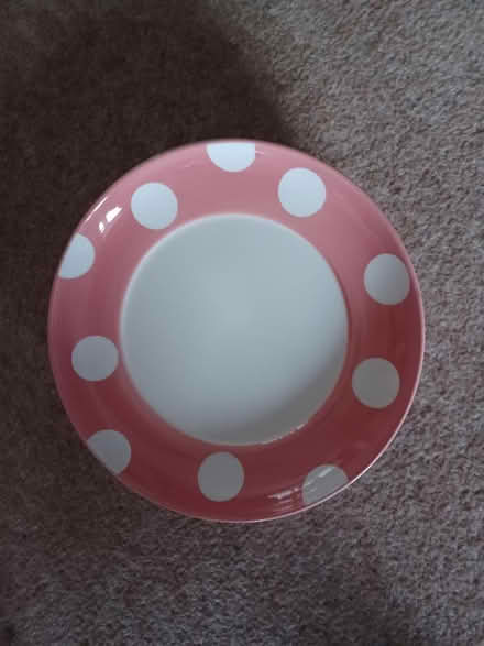 Photo of free Crockery Plates (Claygate KT10) #3