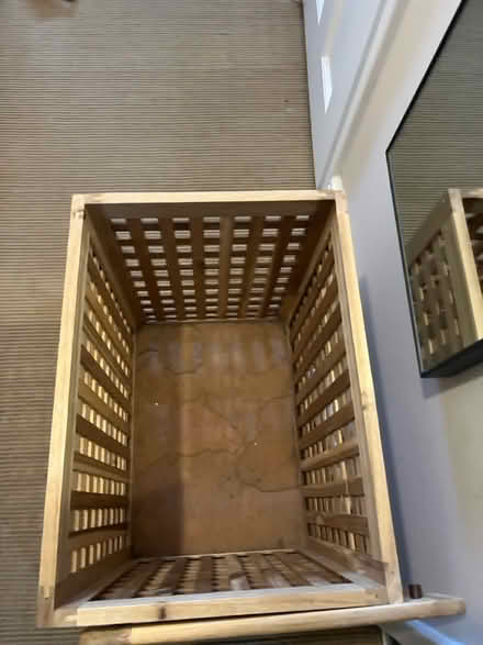 Photo of free Wooden laundry basket (London fields E8) #4