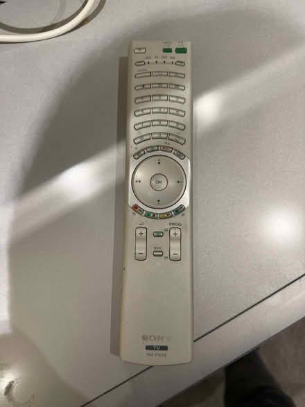 Photo of free Sony 32" TV (The Hockering GU22) #4